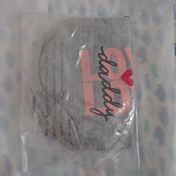 Pet tee NWOT - Picture 7 of 7